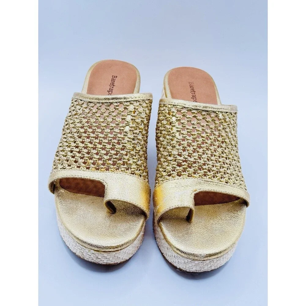Baretraps Womens Size 7 Gold Metallic Platform Sandals Woven Boho 3” Heel